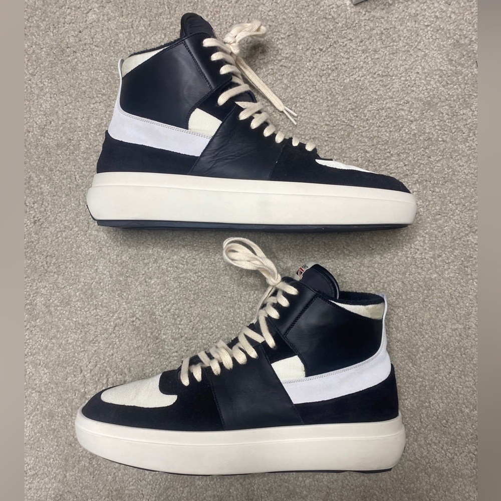 Represent Co / Alpha Mid Black - White / sz 12 / 45